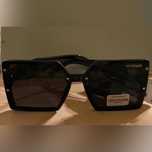 TRUE RELIGION Authentic Oversized Squared Sunglasses NWT